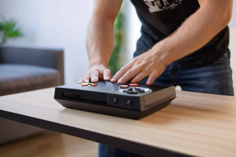 ¿Cómo reparar una consola que se congela durante el juego?